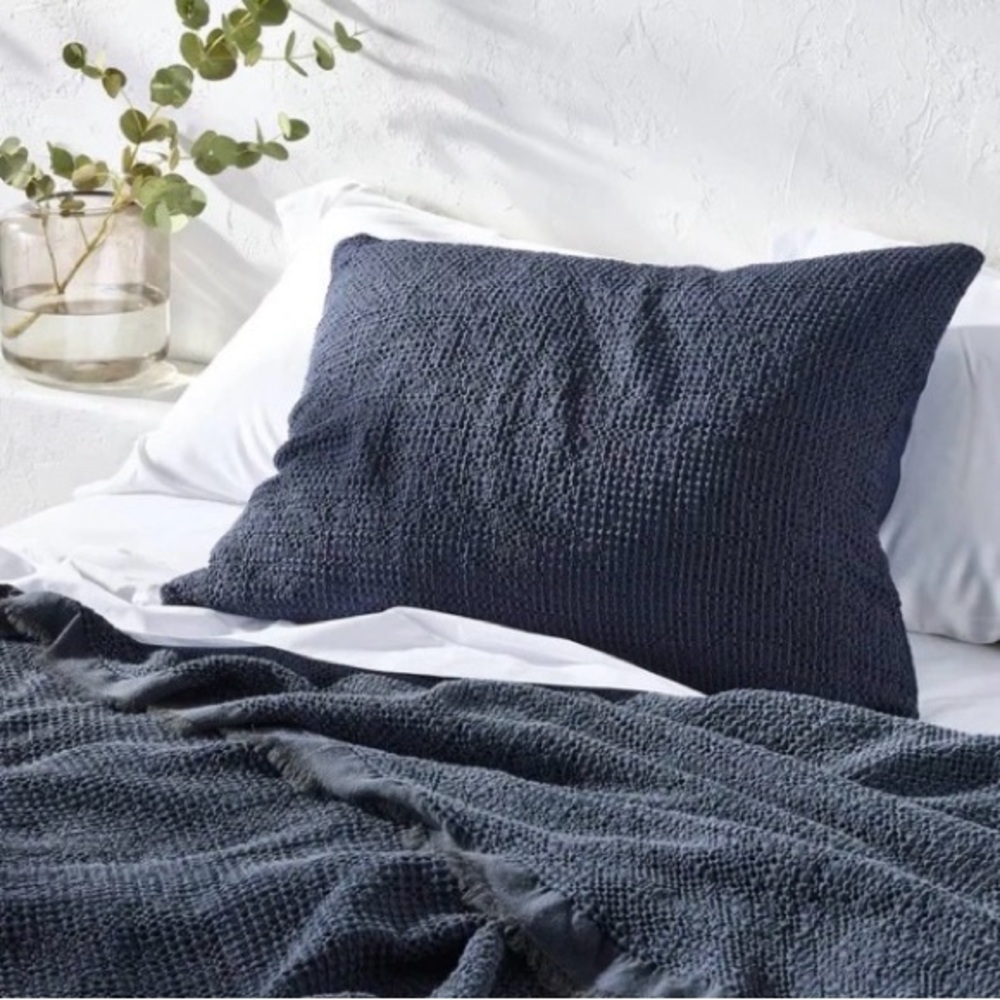 Casaluna King Textured Waffle Pillow Sham Dark Mineral Blue NEW